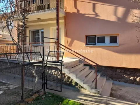 Sale, house, 360m², Sremska Kamenica, Petrovaradin - image 1
