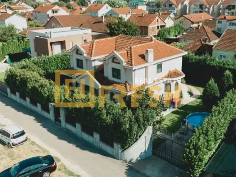 Prodaja, kuća, 253m², Zagorič, Podgorica - image 23