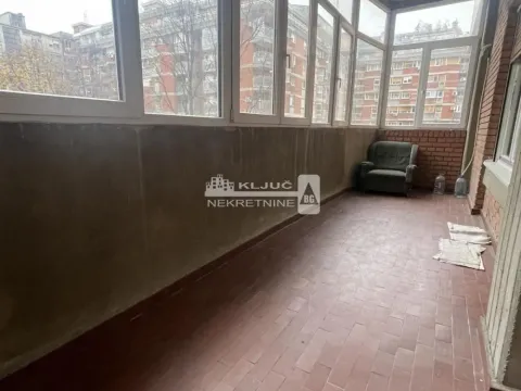 Prodaja, trosoban stan, 77m², Kalenić Pijaca, Vračar Sve Podlokacije - image 13