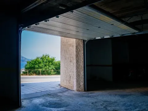 Prodaja, trosoban stan, 234m², Bečići, Budva - image 7