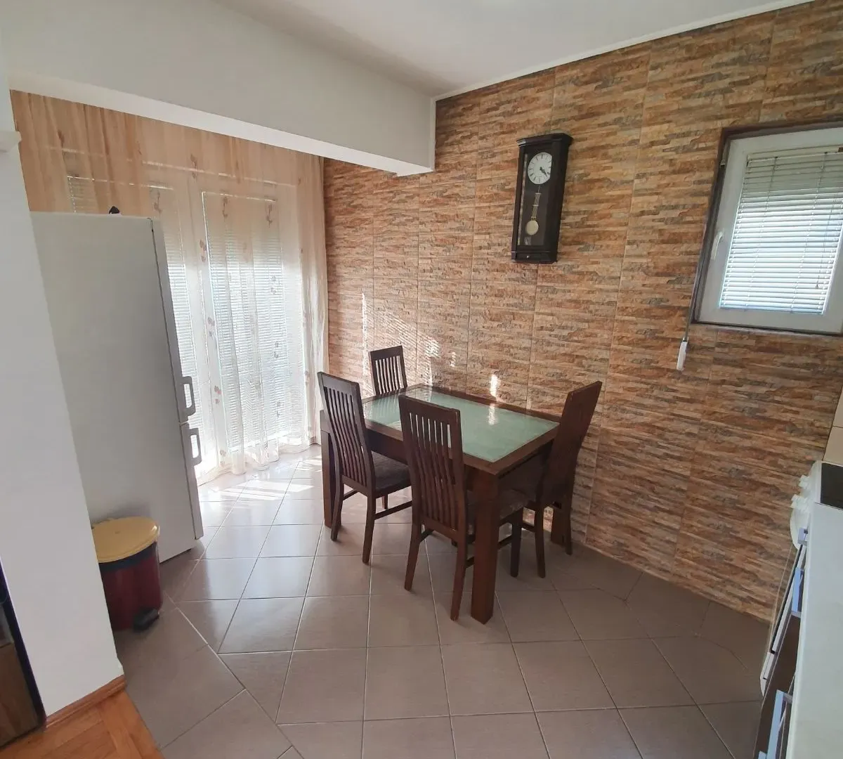 Izdavanje, stan, 44m², Blok 9, Podgorica