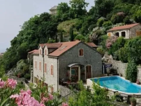 Prodaja, kuća, 255m², Podi, Herceg Novi