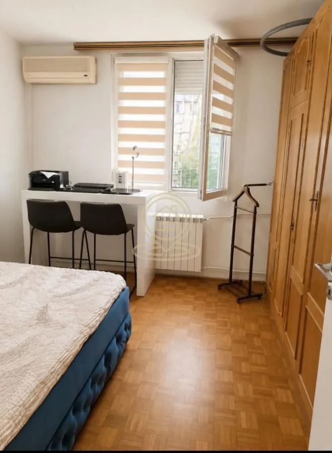 Izdavanje, četvorosoban stan, 90m², Novi Beograd Blok 28, Novi Beograd Sve Podlokacije