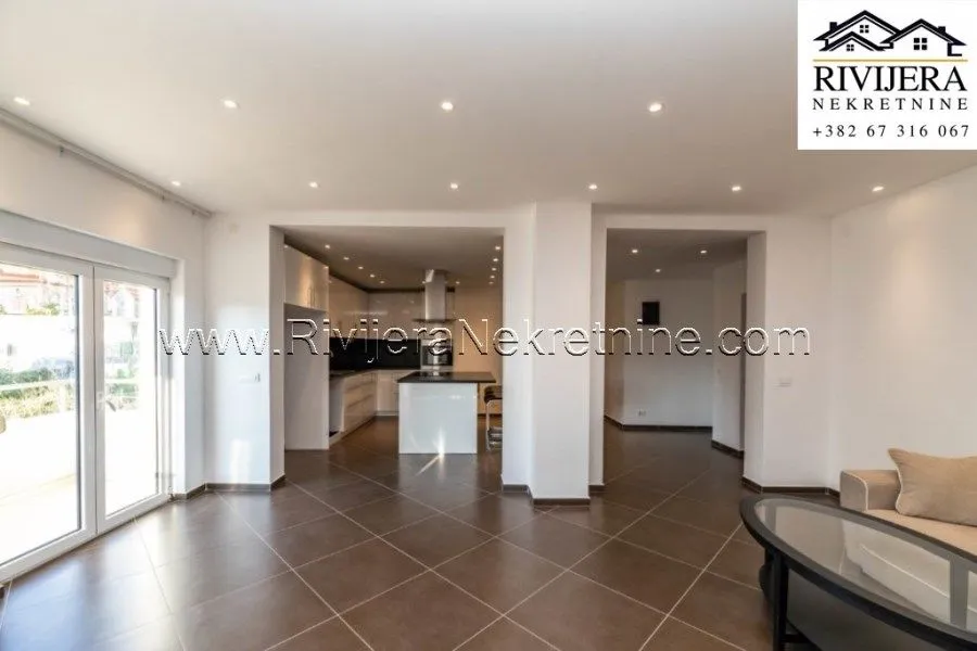 Prodaja, kuća, 297m², Topla, Herceg Novi