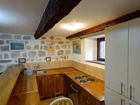 Prodaja, trosoban stan, 88m², Grad, Kotor - image 2