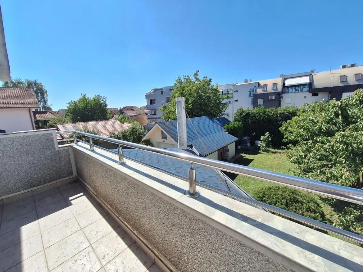 Sale, house, 253m², Adice, Novi Sad Sve Podlokacije