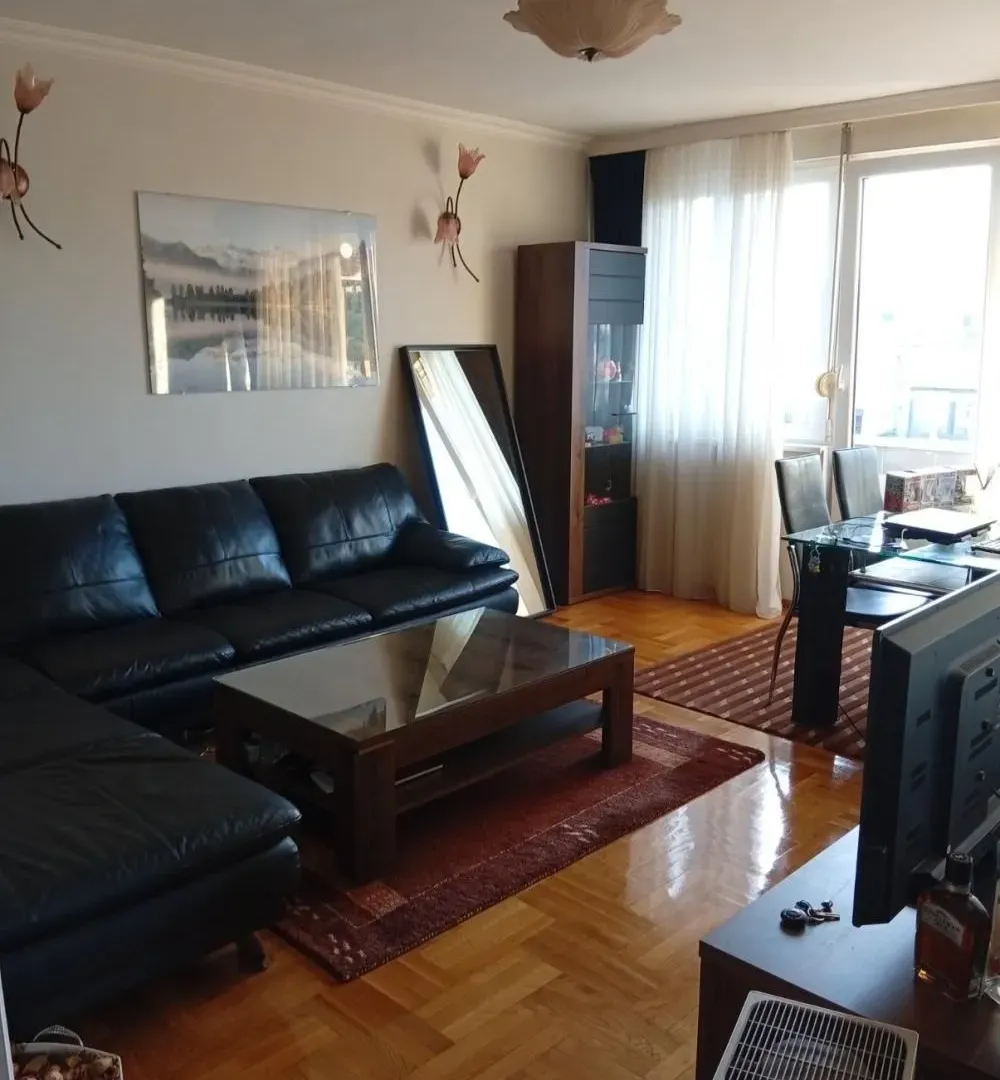 Izdavanje, trosoban stan, 56m², Južni Bulevar, Vračar Sve Podlokacije