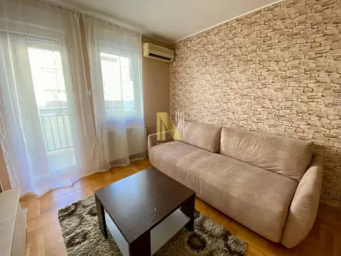 Rent, one bedroom apartment, 40m², Detelinara, Novi Sad Sve Podlokacije