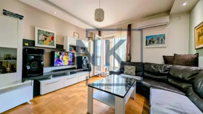 Prodaja, jednosoban stan, 49m², Stari Aerodrom, Podgorica