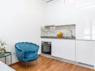 Izdavanje, garsonjera, 35m², Bečići, Budva - image 4