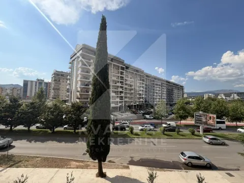Rent, office space, 40m², Central Point, Podgorica - image 10