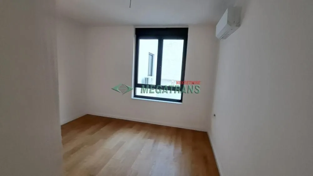 Rent, four bedroom apartment, 126m², Centar, Novi Sad