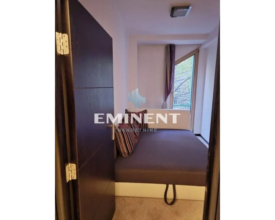 Rent, four bedroom apartment, 87m², Stari Grad, Beograd