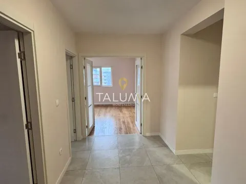 Rent, three bedroom apartment, 95m², City Kvart, Podgorica - image 7