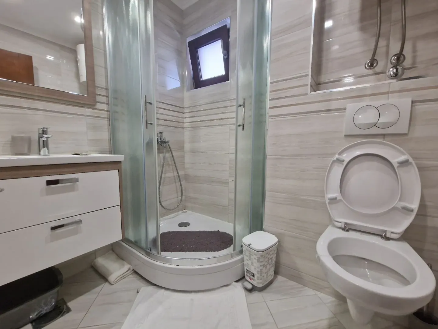 Rent, studio apartment, 35m², Budva, Crna Gora