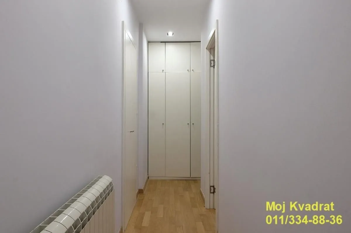 Prodaja, četvorosoban stan, 105m², Vračar Sve Podlokacije, Beograd