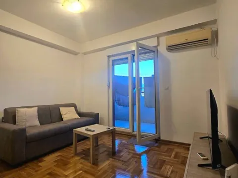 Izdavanje, jednosoban stan, 44m², Preko Morače, Podgorica - image 8