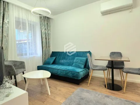 Izdavanje, kuća, 65m², Momišići, Podgorica - image 1