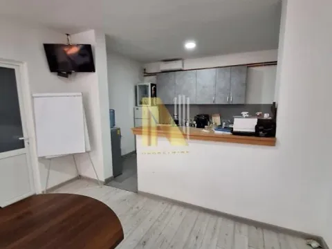 Sale, office space, 1252m², Stara Pazova, Srbija - image 22