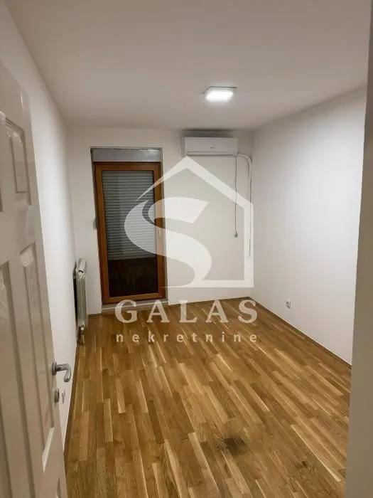 Rent, apartment, 93m², Stari Grad, Beograd