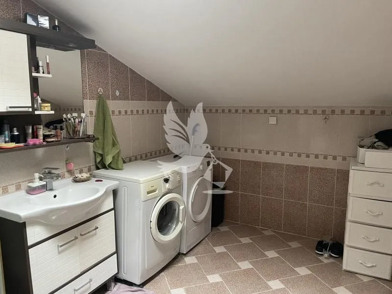 Sale, apartment, 173m², Tozino Voce, Mladenovac