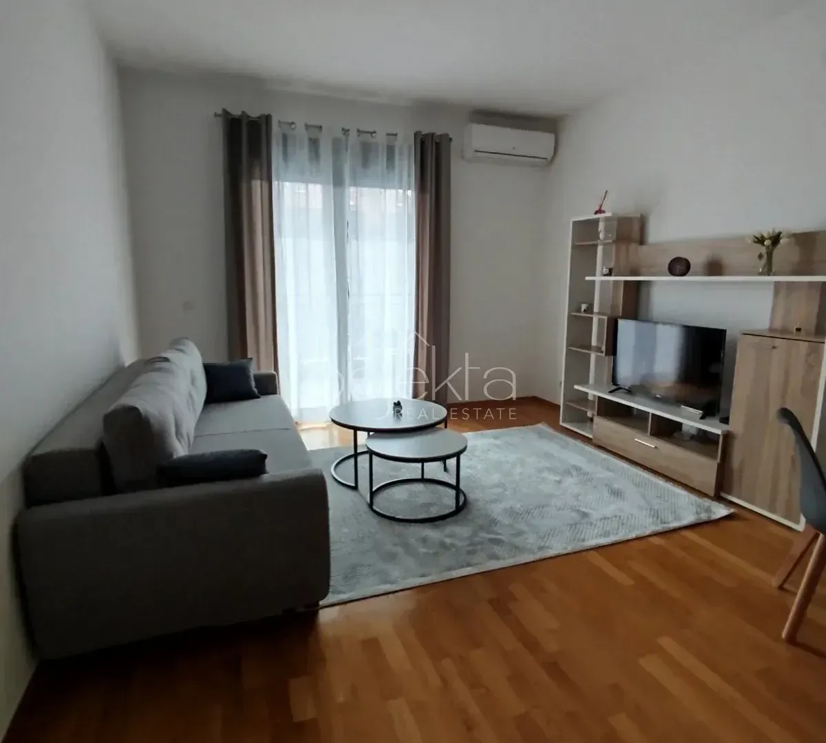 Rent, apartment, 56m², Tivat, Crna Gora