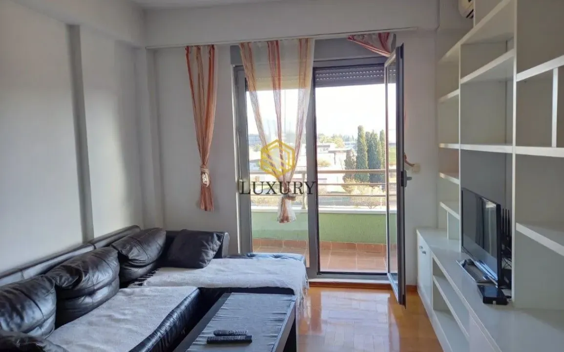 Izdavanje, jednosoban stan, 43m², Kod Big Fashion-a, Podgorica