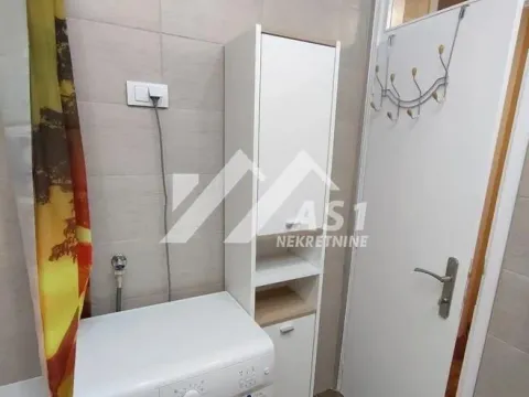 Izdavanje, jednosoban stan, 37m², Novo naselje, Novi Sad - image 9