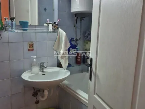 Sale, two bedroom apartment, 75m², Novi Beograd Blok 64, Novi Beograd Sve Podlokacije - image 9