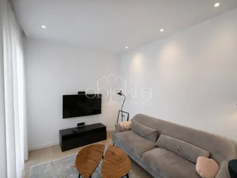Prodaja, stan, 55m², Tivat, Crna Gora - image 2