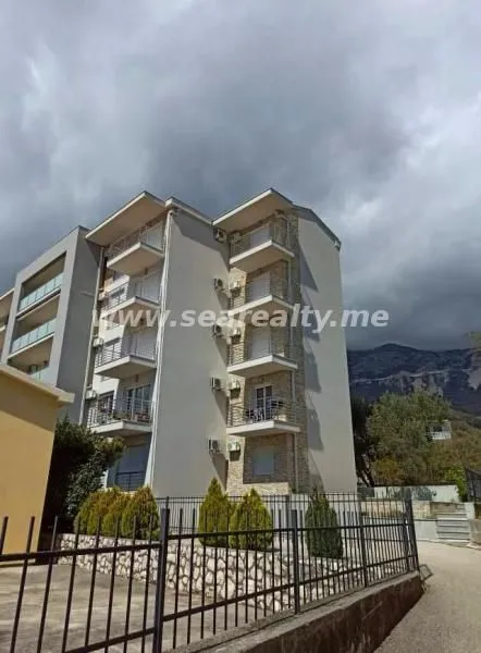 Sale, two bedroom apartment, 78m², Bečići, Budva
