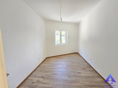 Prodaja, dvosoban stan, 54m², Petrovac, Budva - image 4