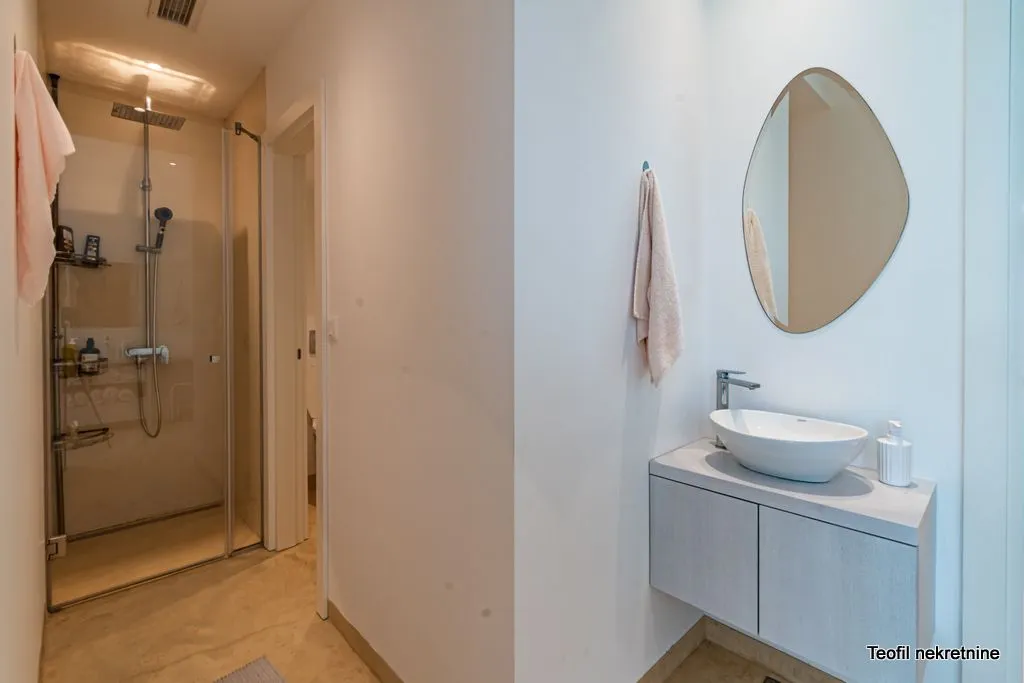 Prodaja, kuća, 380m², Belegiš, Stara Pazova