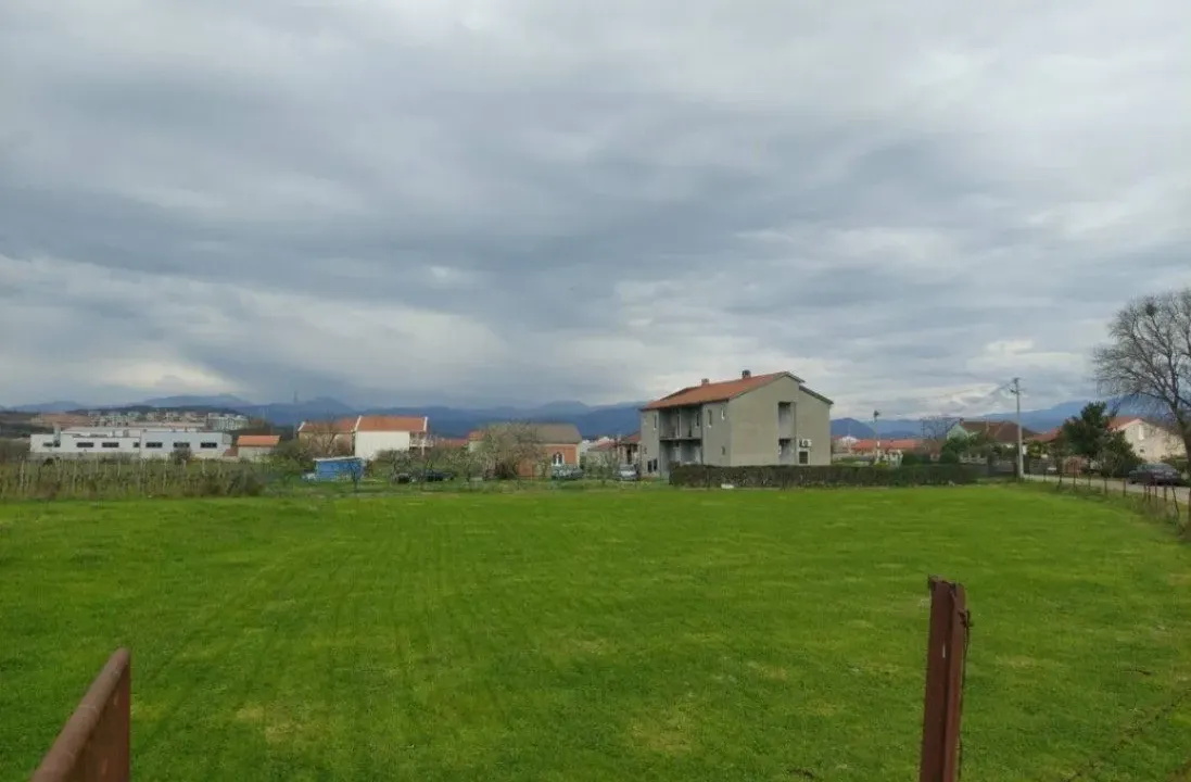 Sale, land lot, 683m², Donji Kokoti, Podgorica