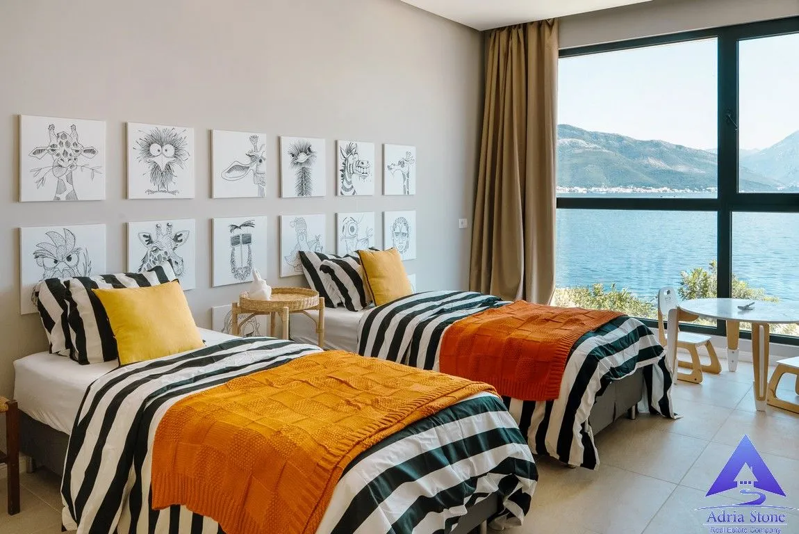 Prodaja, kuća, 200m², Krašići, Tivat