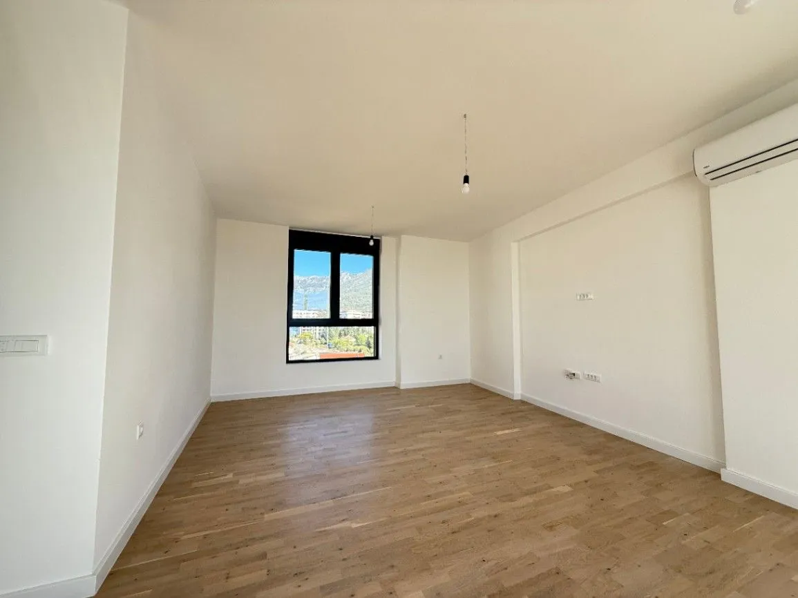 Sale, three bedroom apartment, 73m², Ilino, Bar