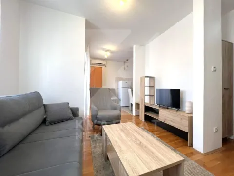 Rent, studio apartment, 30m², Zabjelo, Podgorica - image 1