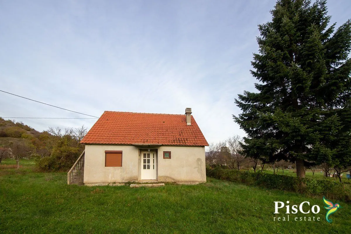 Sale, house, 210m², Nikšić, Crna Gora