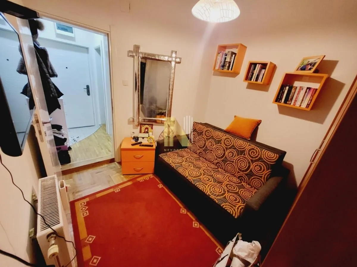 Prodaja, dvosoban stan, 40m², Stari grad, Novi Sad