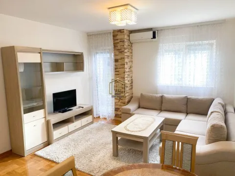 Rent, one bedroom apartment, 45m², Stari Aerodrom, Podgorica - image 1