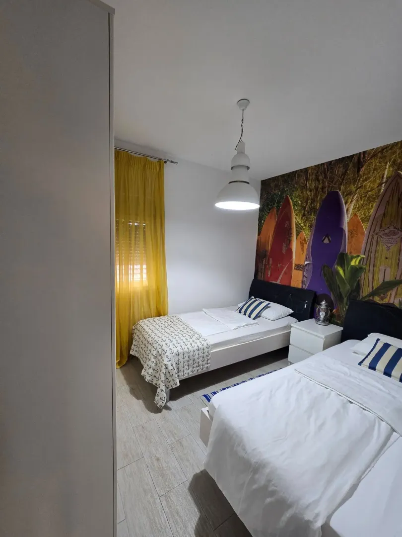 Izdavanje, dvosoban stan, 56m², Centar, Tivat