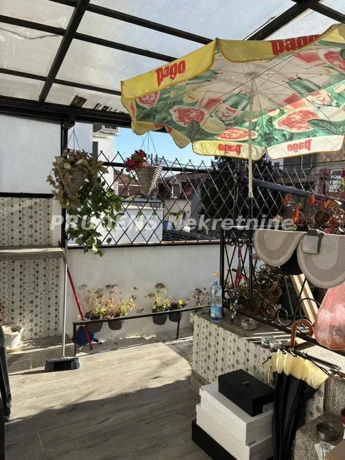 Sale, house, 61m², Vračar Sve Podlokacije, Beograd