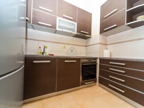 Izdavanje, jednosoban stan, 42m², Stari Aerodrom, Podgorica - image 14
