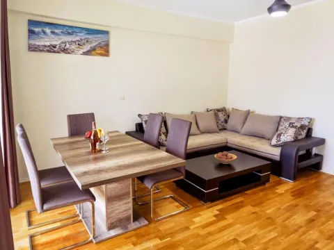 Sale, two bedroom apartment, 81m², Budva, Crna Gora - image 5