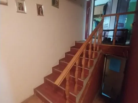 Sale, house, 200m², Krnjaca, Palilula Sve Podlokacije - image 12