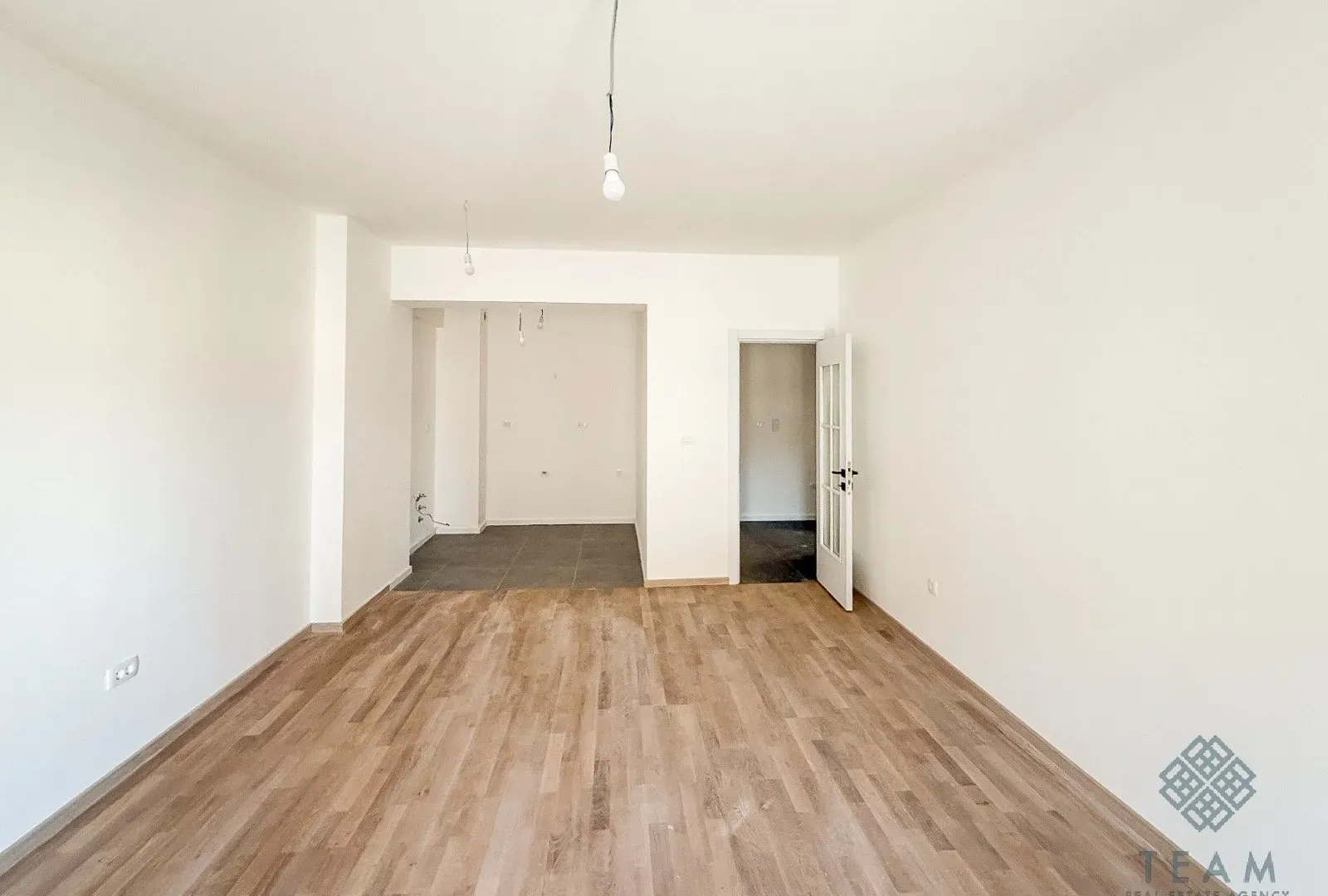 Prodaja, jednosoban stan, 57m², Momišići, Podgorica
