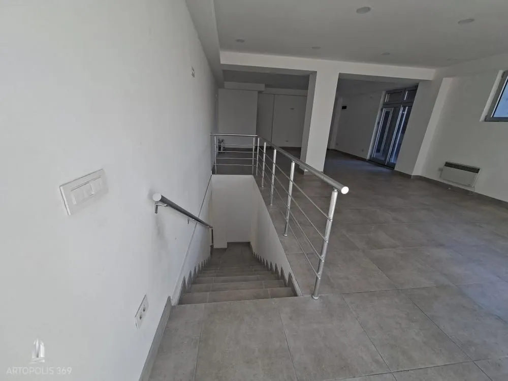 Prodaja, poslovni prostor, 117m², Cvetkova Pijaca, Zvezdara Sve Podlokacije