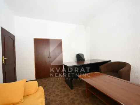 Rent, office space, 70m², Centar, Podgorica - image 3