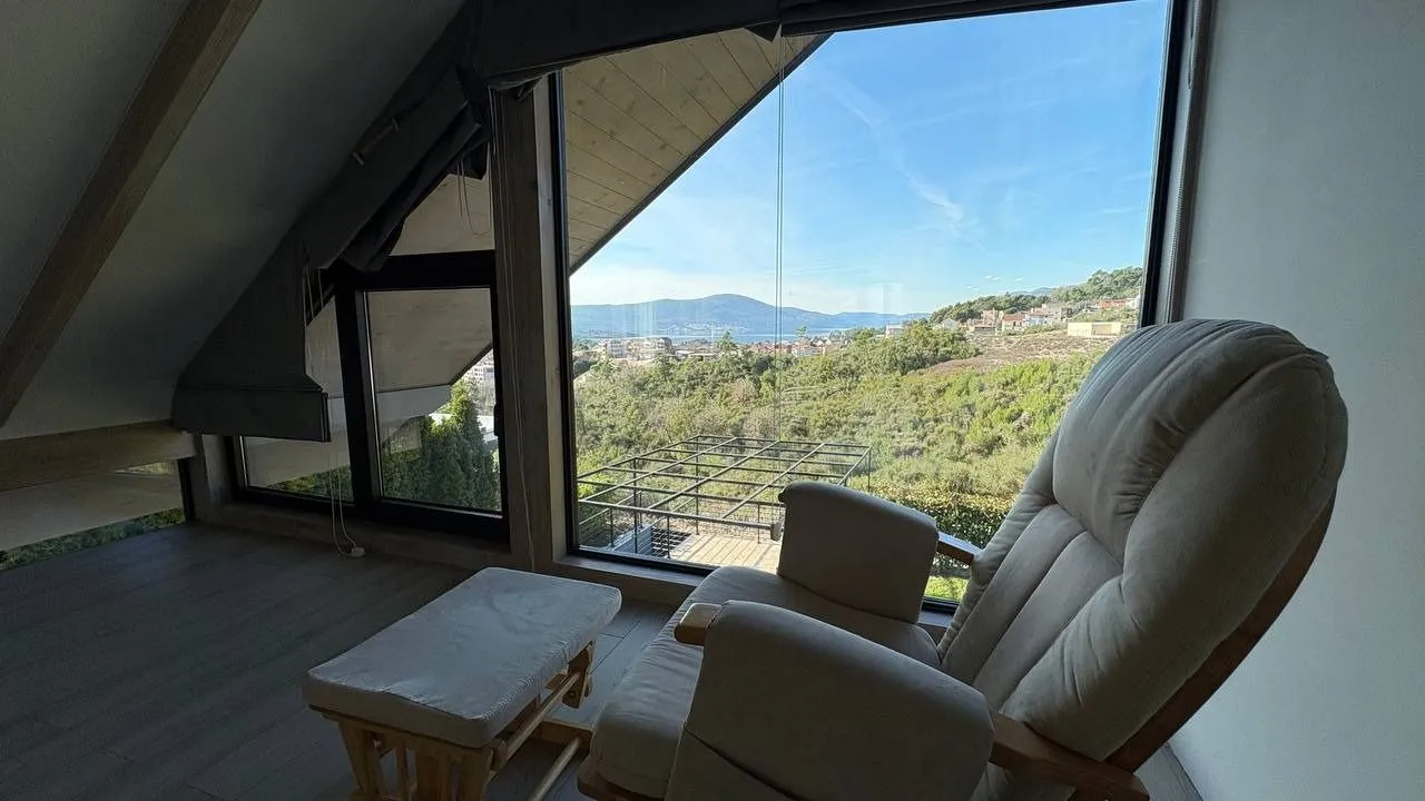 Prodaja, kuća, 487m², Mrčevac, Tivat
