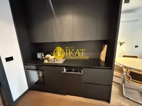 Rent, one bedroom apartment, 38m², Južni Bulevar, Vračar Sve Podlokacije - image 8